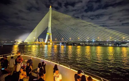 Chao Phraya Princess Dinner Cruise Tour from Bangkok