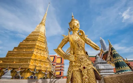 BKK Cultural Exploration Guided Trip & Thai Classic Cabaret Show