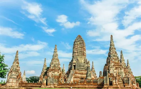 In French: Ayutthaya, the ancient capital of Siam