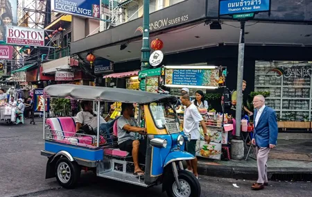 Tuk Tuk – Sreet Food in KhaoSan Min. 2 Pax required to confirm