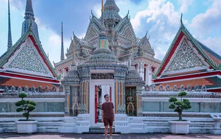 Royal Route of Bangkok Walking Tour