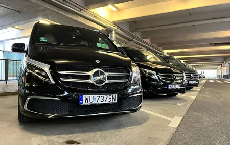 Private Warsaw Chopin Airport One Way Transfer