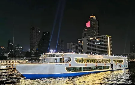 Chao Phraya Dinner Cruise in Bangkok by Private Transport