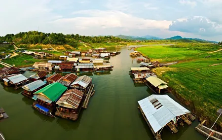 3-Day River Kwai Cultural Tour from Bangkok Including Thai Cooking Class, Monk Visit and Village Bike Ride