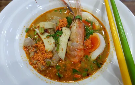 Delicious Food tour with Tangmo