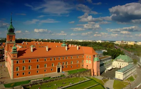 Skip-the-Line Warsaw Royal Castle Private Guided Tour