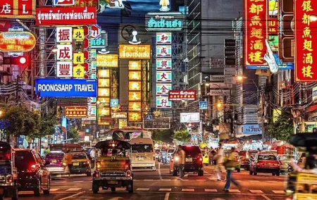 Explore Bangkok Chinatown’s Street Food – Private Walking Tour