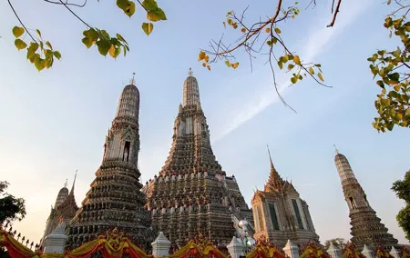 Bangkok Half-Day Tour in Grand Palace, Wat Pho and Wat Arun