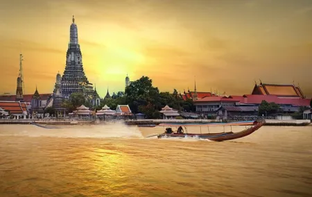 Bangkok Custom Car Charter. Visit Grand Palace, Wat Pho & More