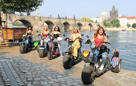Live-Guided ️Trike-Harley️ Viewpoints tour of Prague