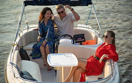 Private Cruise on Vistula in Warsaw for 4 with our Helmsman