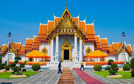 Bangkok Heritage and Shopping Excursion with Guide