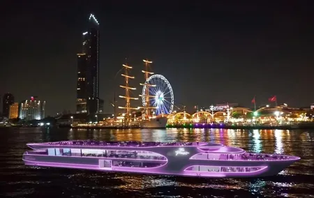 Bangkok Amazing Chaophraya River Dinner Cruise with Live Music