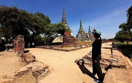 Full-day Private Guided Tour in Ayutthaya