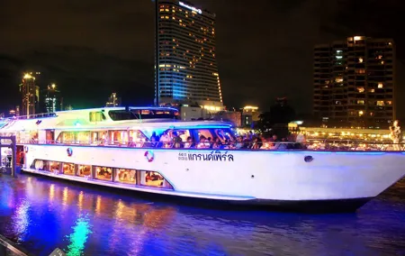 Bangkok: Walking Tour + 2-Hour Dinner Cruise