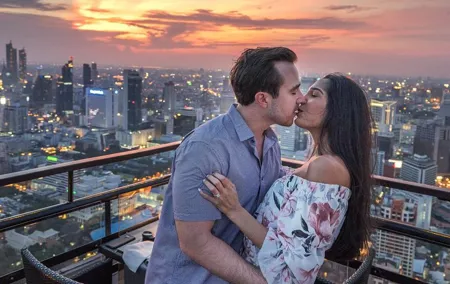 Private Photo Session with a Local Photographer in Bangkok