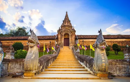 Private Transfer from Bangkok to Lampang with 2h of Sightseeing