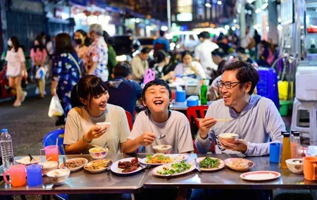 Bangkok Street Food Tour by Tuk Tuk with Rooftop Bar Drink!