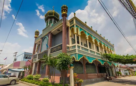 Halfday Private Muslim Selfie Sights Tour with Halal Lunch