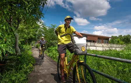 Bangkok Longtail Boat Canals and Chinatown Cycling Adventure