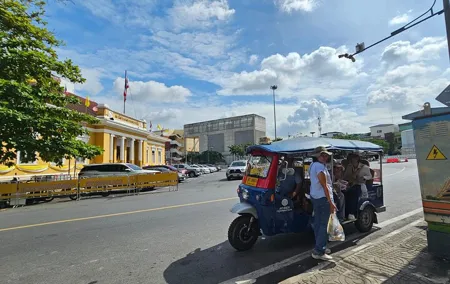 Private Electric Tuk-Tuk Tour + Bangkok Walking Food Tour
