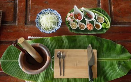 4 Dishes Thai Cuisine Experience at Bang Kruai, Nonthaburi