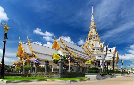 Chachoengsao Provincial with Market & River Cruise