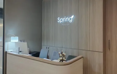Spring Signature Massage at Rama 9 Shop G-Tower, Bangkok