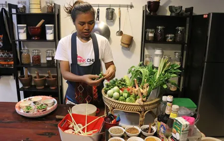Thai Market Tour & Cooking Class in Central Bangkok with Pimmy
