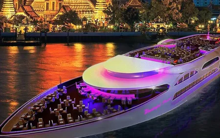Wonderful Pearl Dinner Cruise in Bangkok