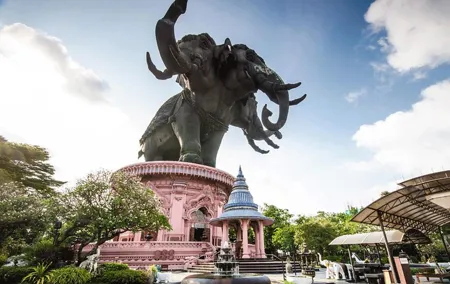 Bangkok: Erawan Museum Admission Ticket with Transfer