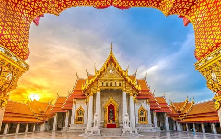 Private Bangkok City Tour with Dinner Cruise