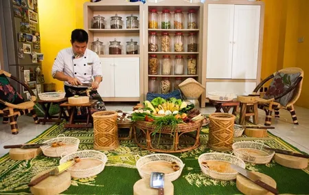Bangkok Thai Culinary Class with Market Experience in Silom