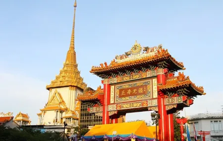 Shared Guided Half Day Tour to Bangkok with Lunch