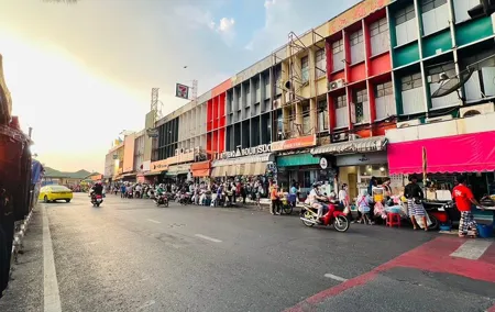 Culinary adventure in Mueang Non with Small group