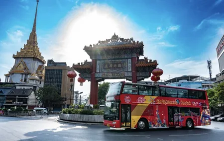Explore Bangkok by Hop-on Bus and Chinatown Night Walk