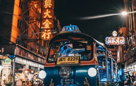 Bangkok night tour by TukTuk