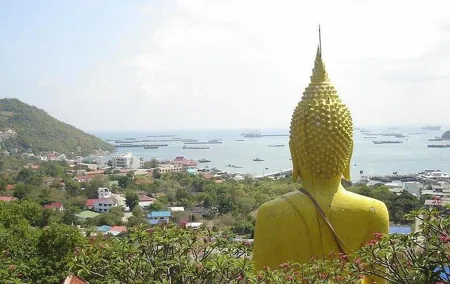Koh Si Chang Day Tour from Bangkok with Lunch