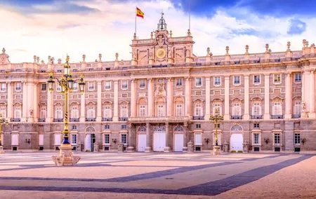 Madrid: Royal Palace Guided Tour with Skip the Line Ticket
