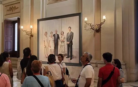 Prado Museum & Royal Palace: Madrid Guided Tour in English