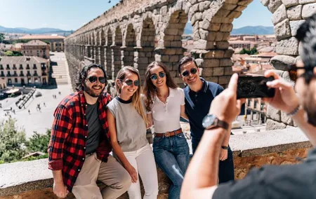 Segovia with Alcazar Guided Tour by High-Speed Train from Madrid