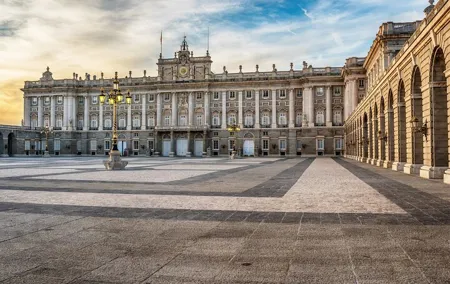 Madrid: Skip-the-Line Royal Palace Guided Tour