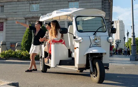 "Exclusive Panoramic Views of Madrid in Tuk Tuk with pickup"