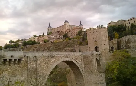 Full Day Tour to Toledo and Segovia