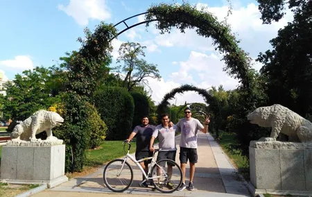 Madrid Parks Bike or e-bike Tour: Riverside & Casa de Campo