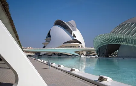 Tour to Valencia in a day from Madrid