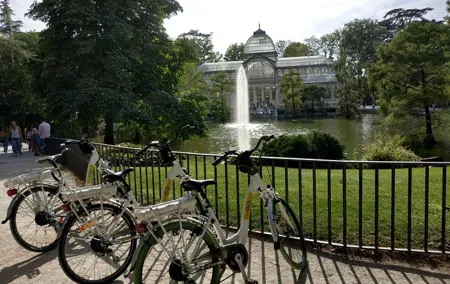 Retiro Park bike tour- Get transported to the XVI century
