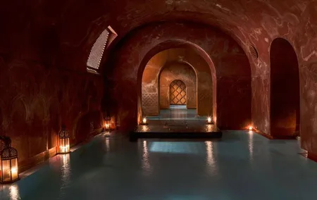 Arabian Baths and 15 min massage at Madrid's Hammam Al Ándalus