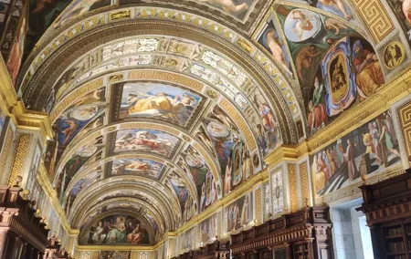 San Lorenzo de El Escorial Monastery Private Tour