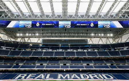 Real Madrid: Bernabeu Stadium Self-Guided Tour and Wine tasting
